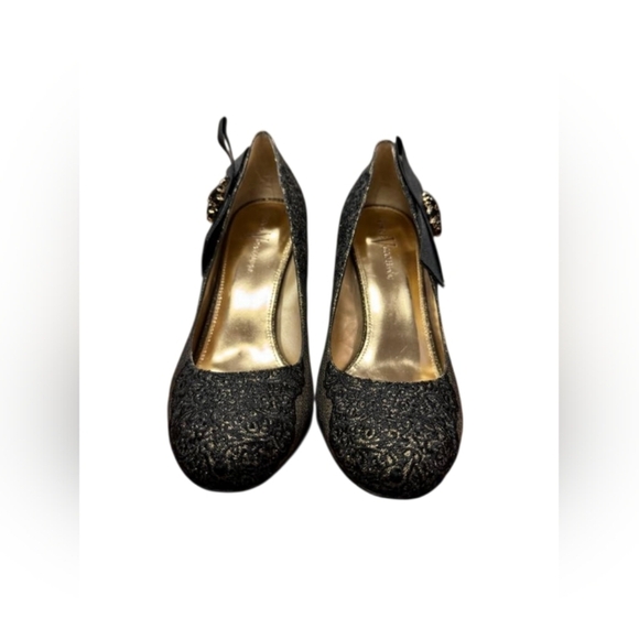 Vince Camuto NWT Heels V-C Beauty Bows Black/Gold Leather Size 8 1/2 - Picture 4 of 10